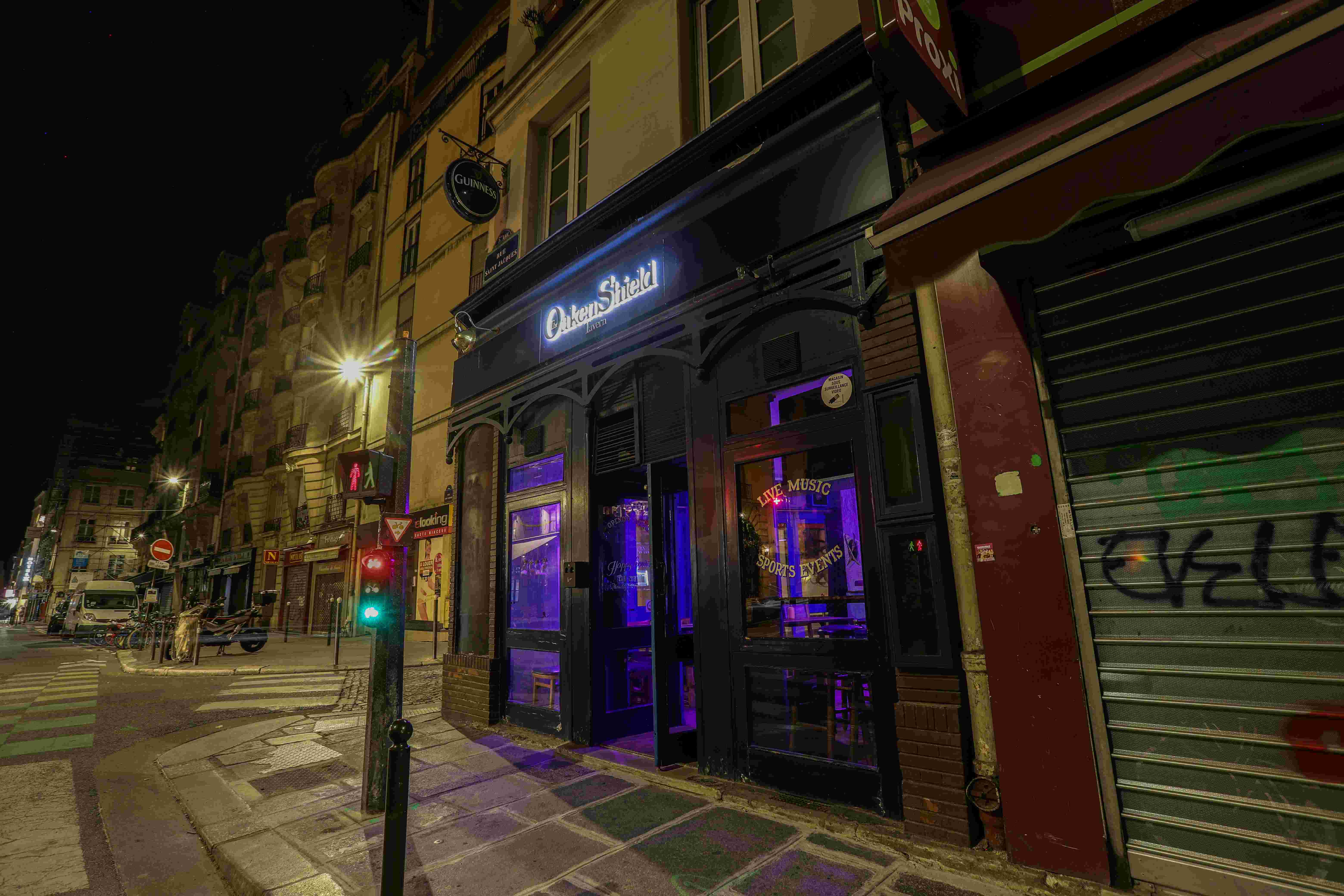 The Oakenshield Tavern réserver