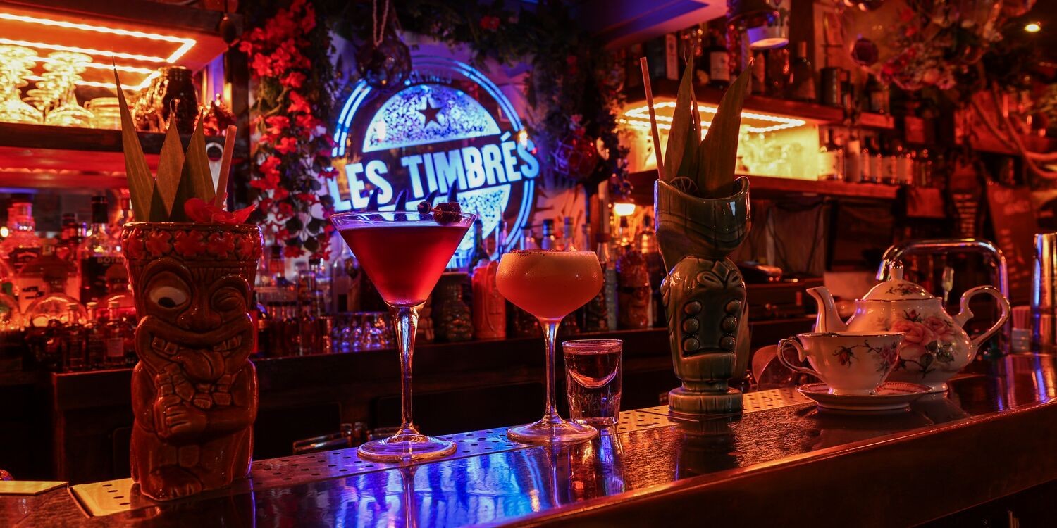 Les Timbrés Cocktails Bar réserver