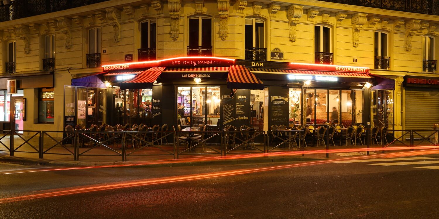 Les Deux Parisiens réserver