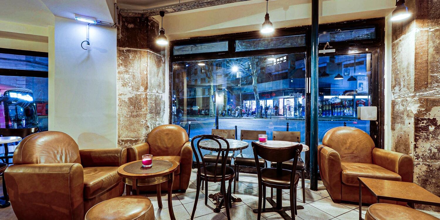 Le Re-Montant Bar réserver