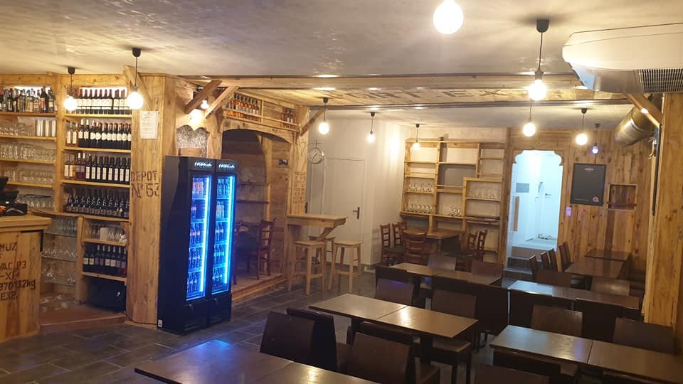 AU DEPOT réserver